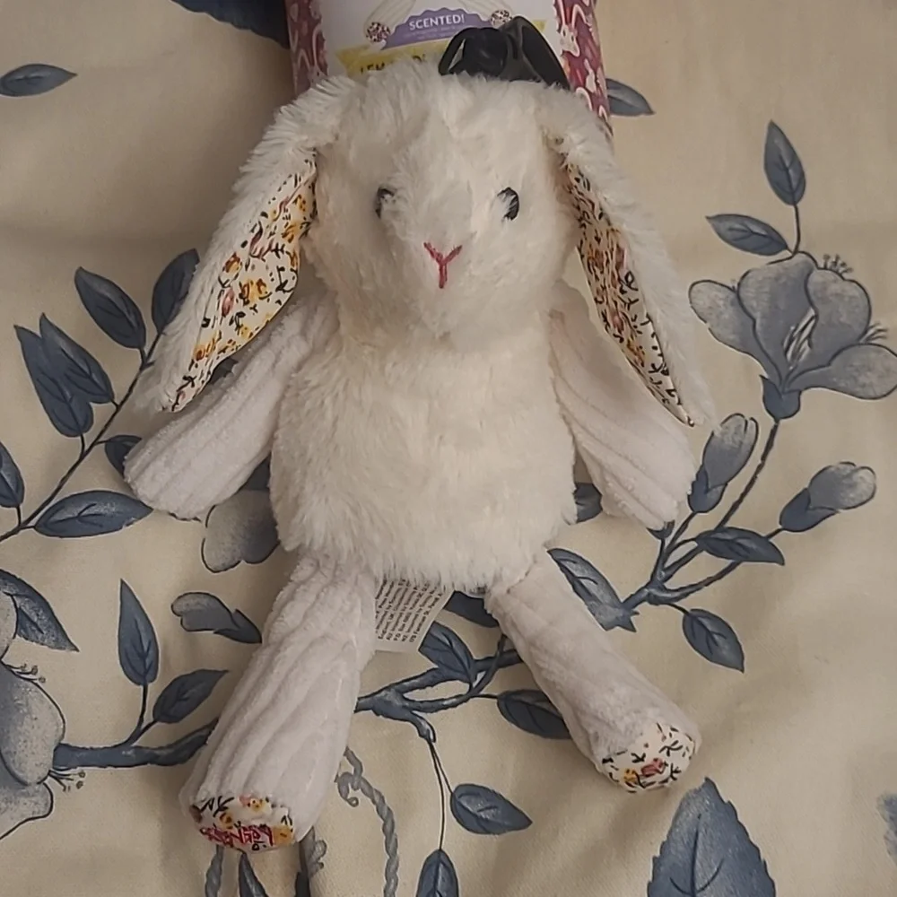 Scented Lemon Drizzle Cake Bunny Clip NEW - Picture 2 of 5